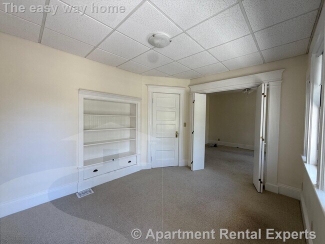 Building Photo - 105 Bromfield Rd