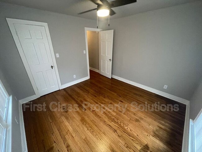 Building Photo - 1126 NW 55th St