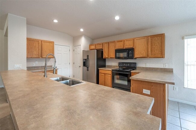 Building Photo - 5700 SW 45th St