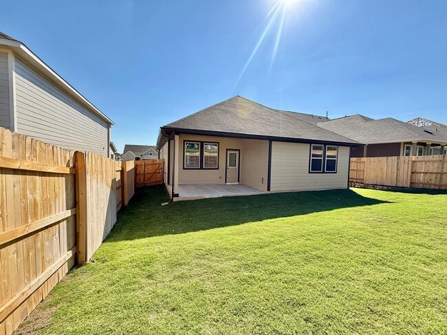 Building Photo - 617 Palo Brea Lp