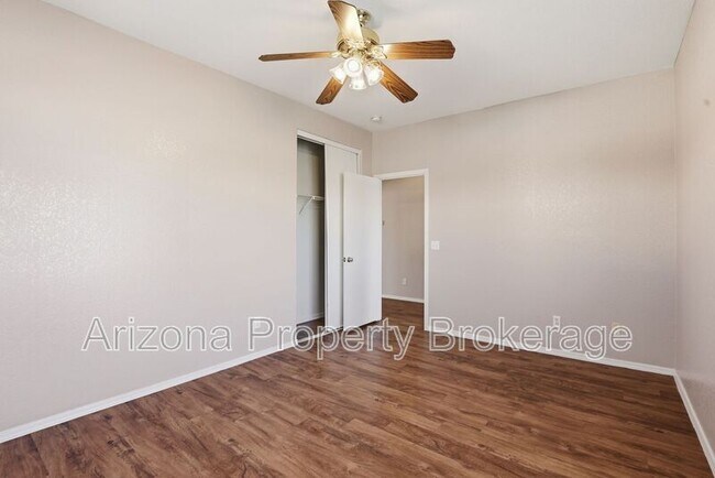 Building Photo - 13285 W Gelding Cir