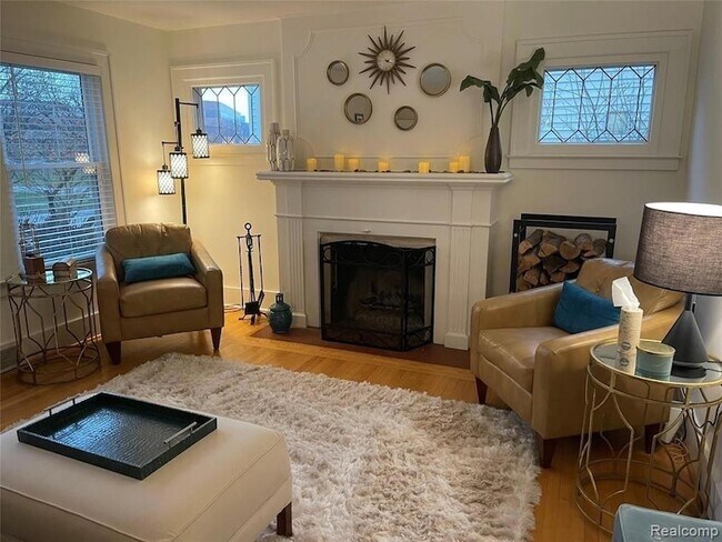 Building Photo - 531 Oakland Ave