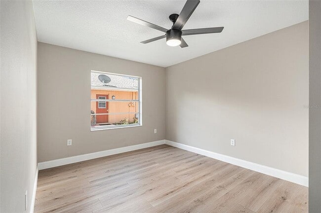 Building Photo - 5092 Abagail Dr