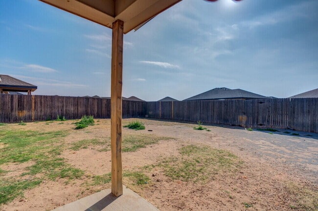 Building Photo - 1303 Kingston St