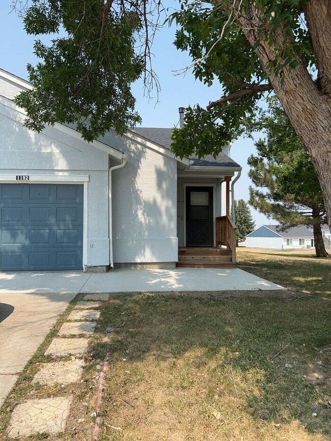 Building Photo - 1192 Dakota Dr