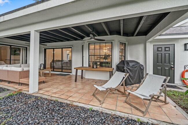 Building Photo - 13571 Jonquil Pl