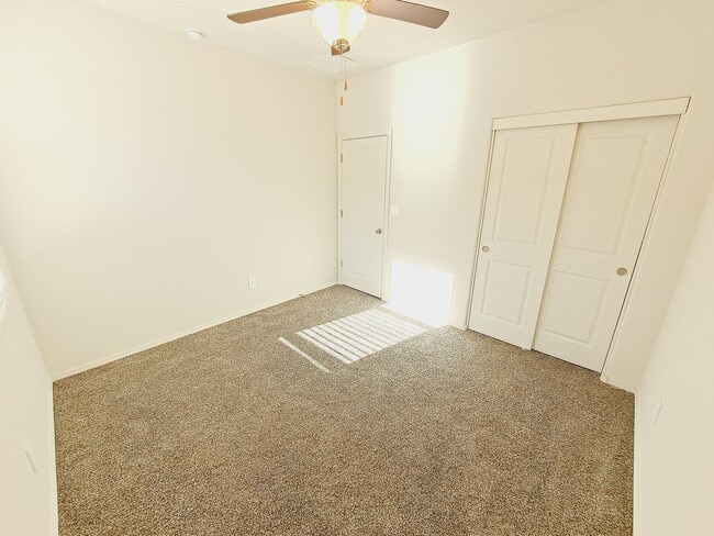 Building Photo - Energy Efficient Home!