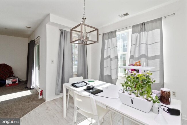 Building Photo - 319 Eagles Landing Ct