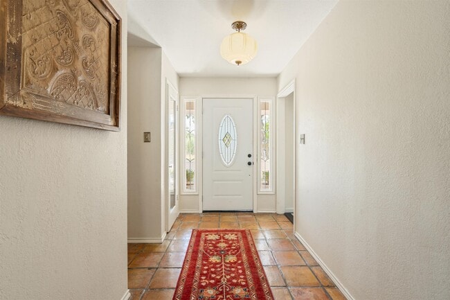 Building Photo - 106 Angela Dr