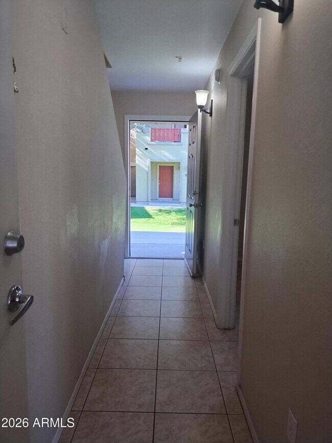 Building Photo - 16825 N 14th St