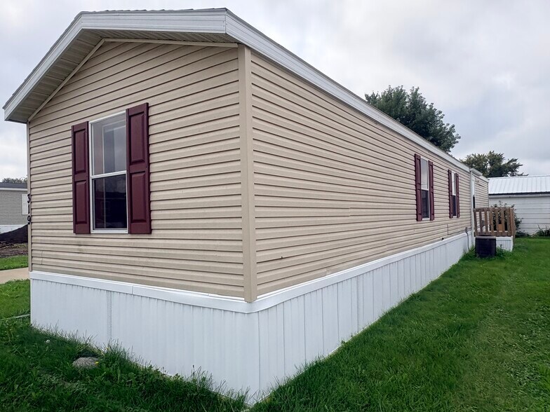 Building Photo - 319 Spring Park Dr