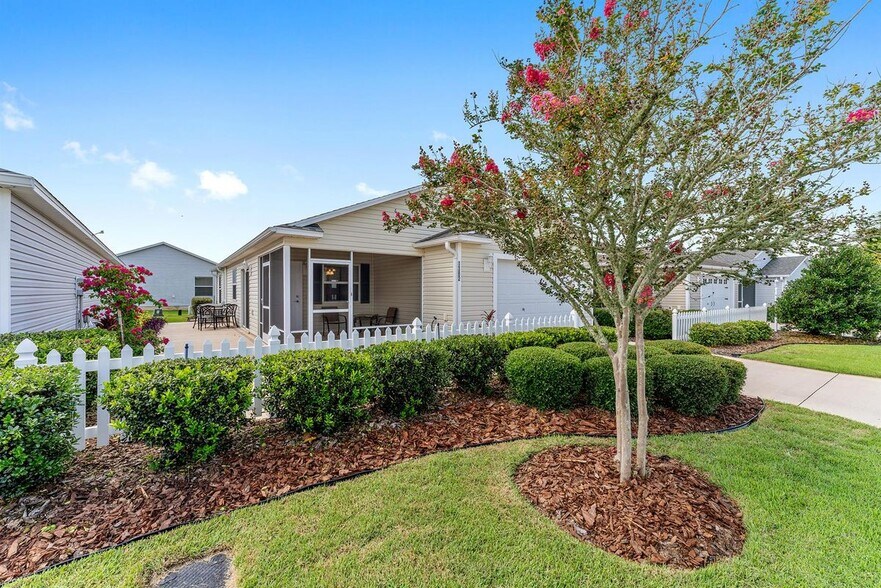 Building Photo - 1382 Viola Ct