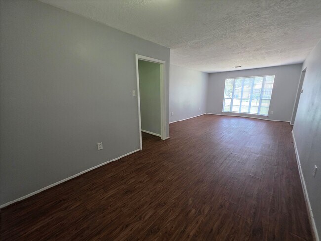 Building Photo - 508 Avondale Ln
