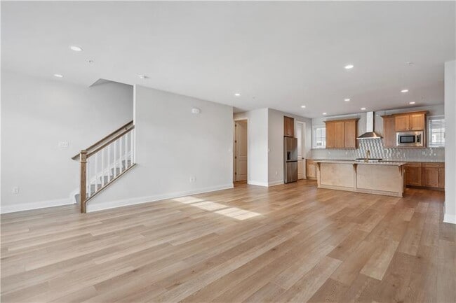 Building Photo - 167 Gress Rd