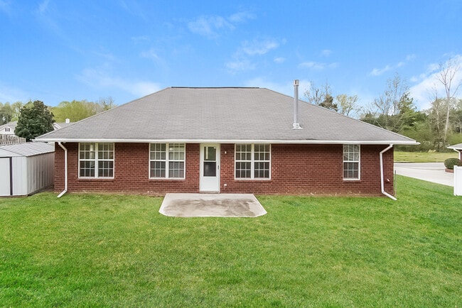 Building Photo - 103 Harvest Glen Ln