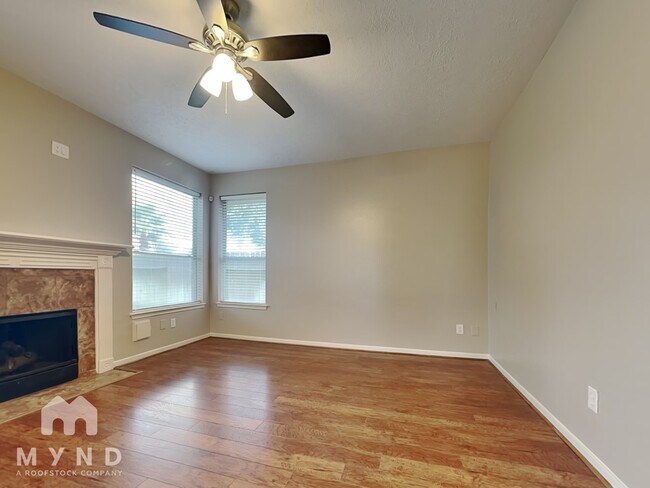 Building Photo - 3707 Lauderwood Ln