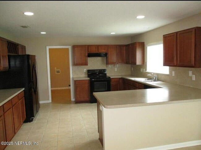 Building Photo - 86339 Cartesian Pointe Dr
