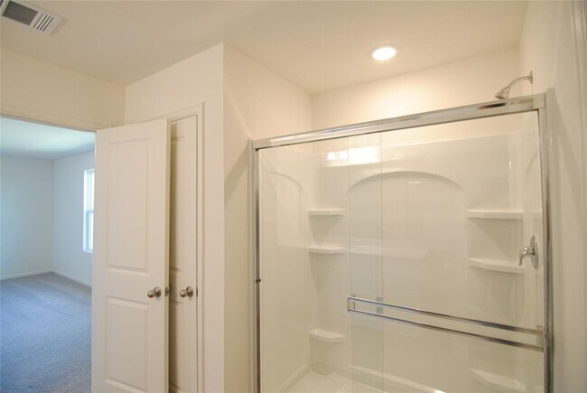 Building Photo - 1033 Lacebark Pne Ln