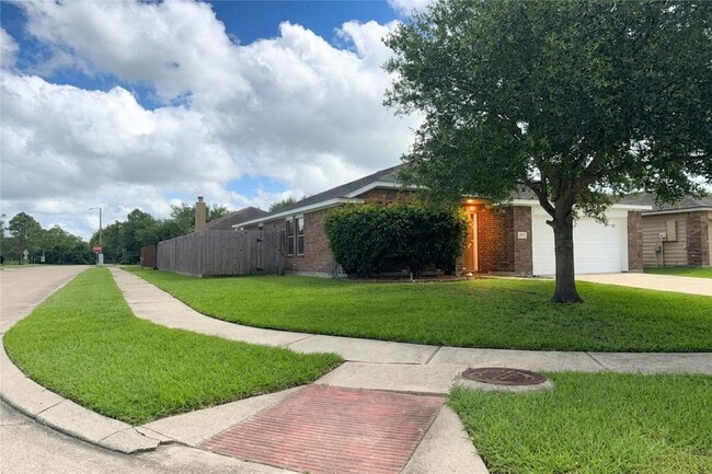 Building Photo - 301 Turquoise Trade Dr
