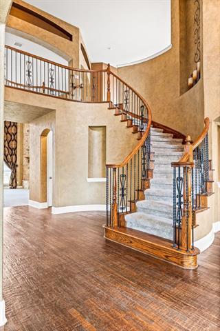 Building Photo - 4205 Lansbury Dr