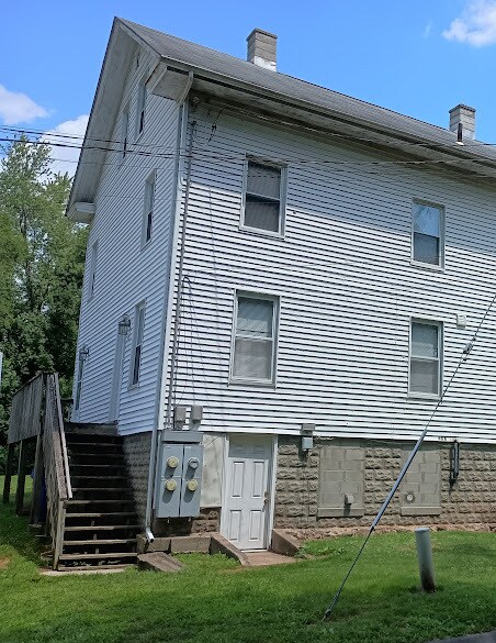 Primary Photo - 60 Quality Ave