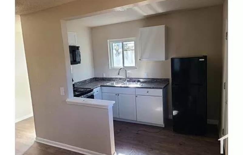 Building Photo - 618 Marchmont Ln