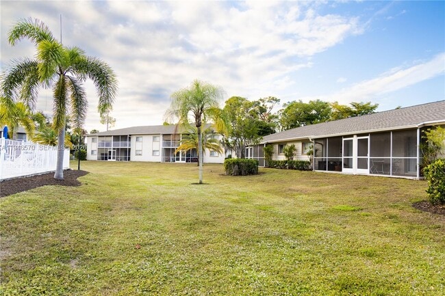 Building Photo - 2385 Naples Trace Cir