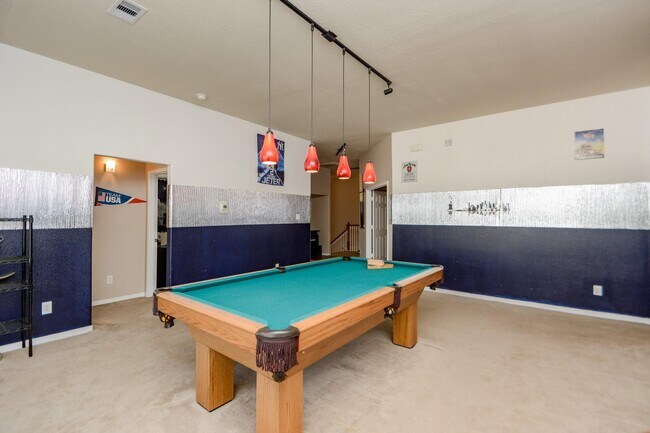 Building Photo - 9947 Valance Way