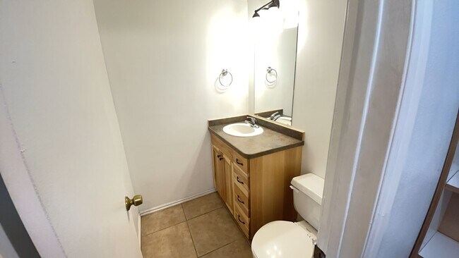 Building Photo - Updated 3 Bedroom Home in Cedar City!