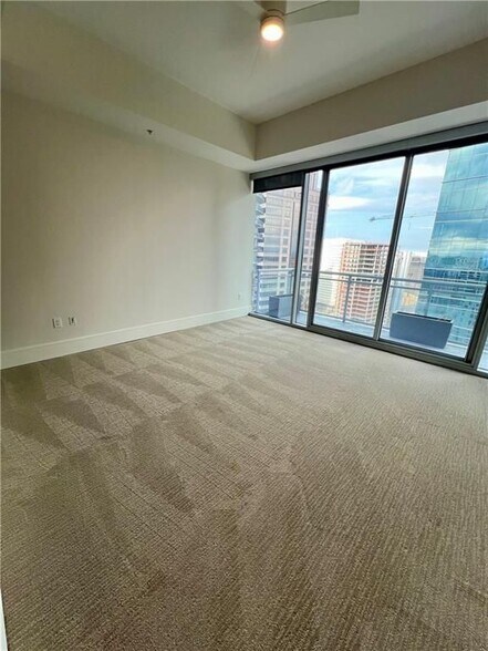 Building Photo - 1065 Peachtree St NE