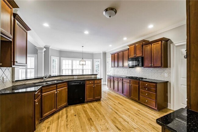 Building Photo - 775 Cooper Farm Way