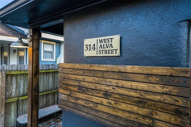 Building Photo - 314 W Alva St