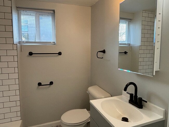 Building Photo - 1338-40 Barth