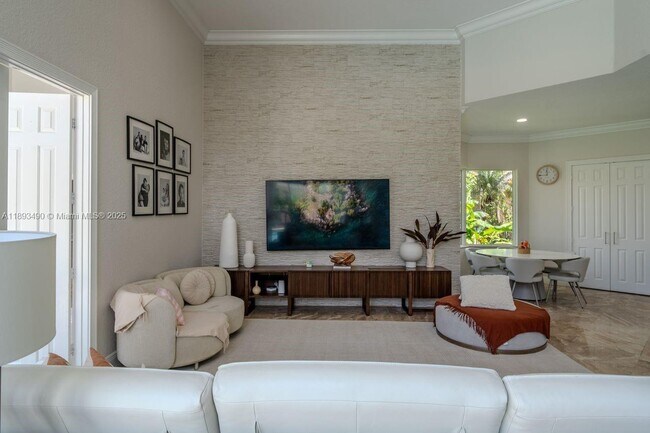 Building Photo - 2493 Poinciana Dr