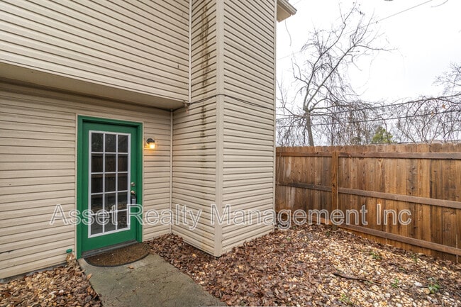 Building Photo - 9157 Cedarpark Ln NW