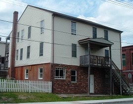 Building Photo - 582 N Main St