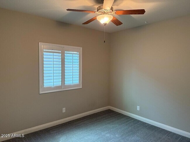 Building Photo - 17550 W Buckhorn Trl