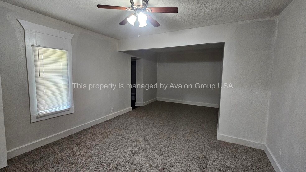 Building Photo - 2701 Lowell Ave