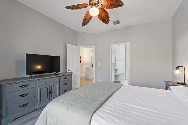 Building Photo - 113 Lighthouse Cir