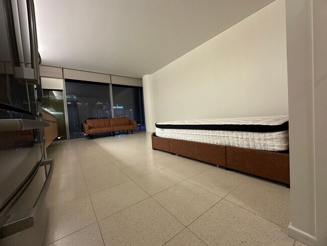 Building Photo - Furnished High-Rise on The Strip