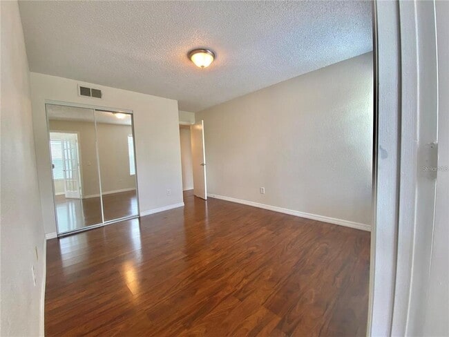 Building Photo - 5144 Conroy Rd