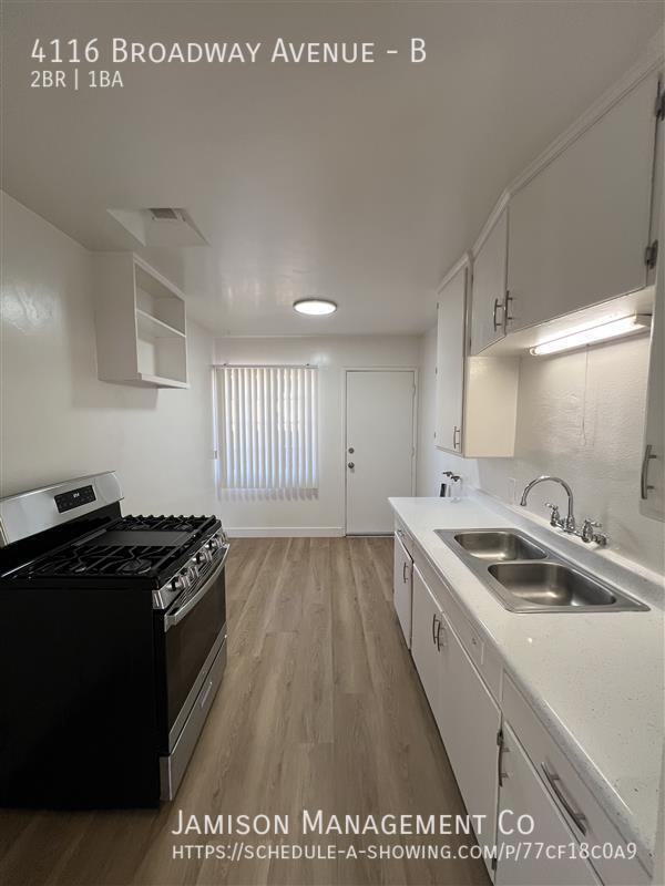 Building Photo - 4116 W Broadway