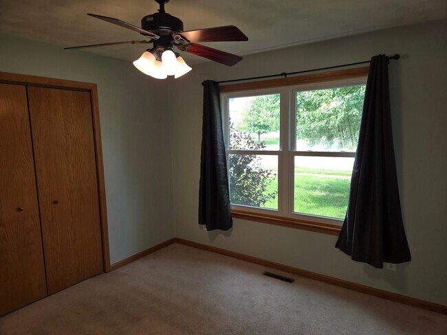Building Photo - 5563 Stockton Dr