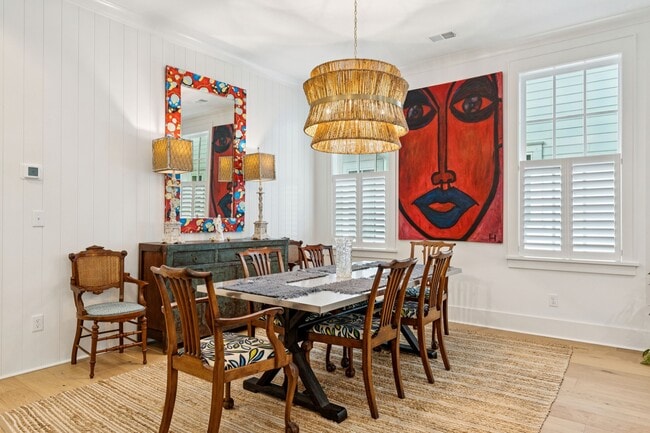 Building Photo - 9013 Stern Aly