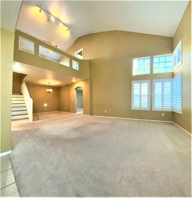Building Photo - 8013 Coral Point Ave