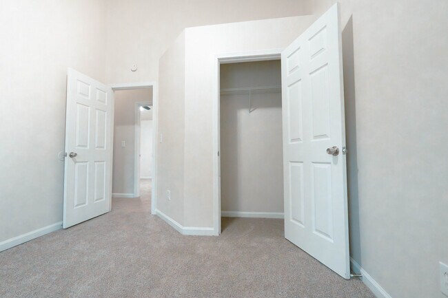 Building Photo - 1195 Kibbe Cir NW