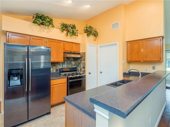Building Photo - 4507 Velasco Pl