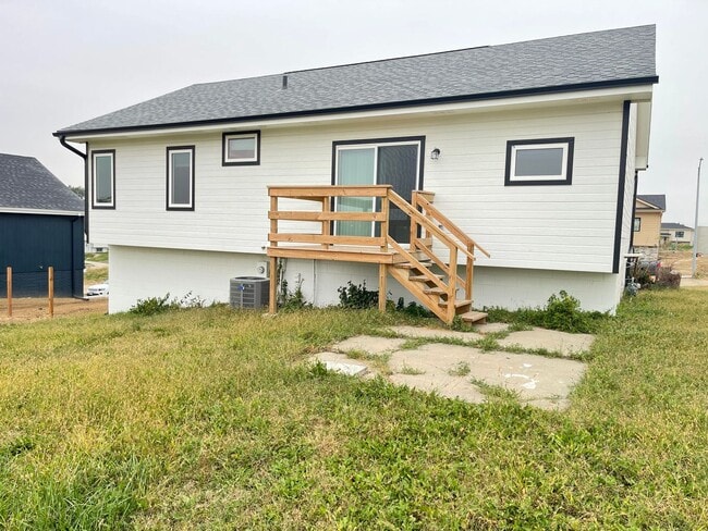Building Photo - Move-in special offer!!! Newly rebuilt hou...