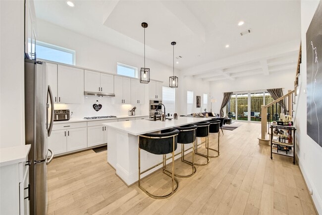 Building Photo - 1306 Laird St