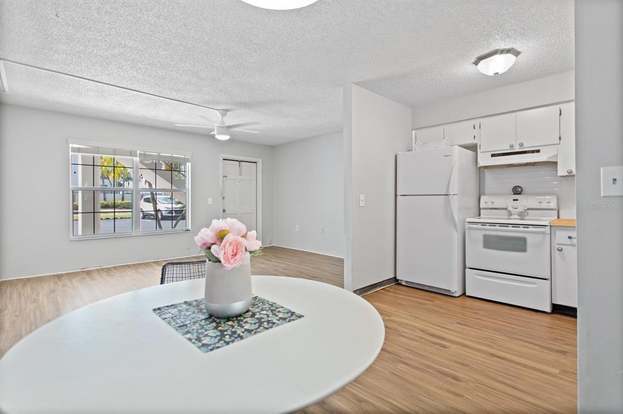 Building Photo - 7151 Sunset Way